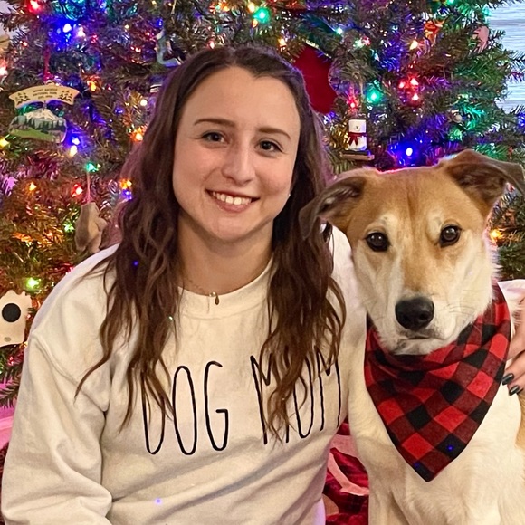 Meet your Posher, Kayla - Picture 4 of 4